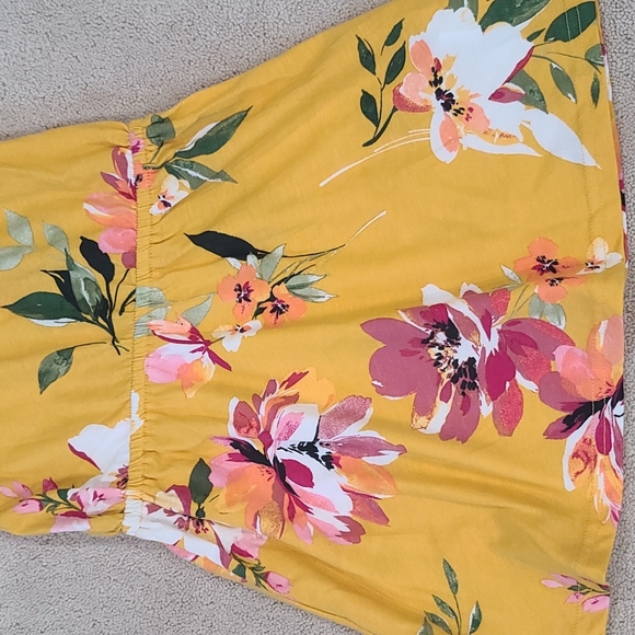 Children's Place Flowered Dress - Picture 2 of 4